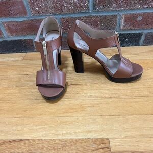 Moda Spana Tan Strappy Heels